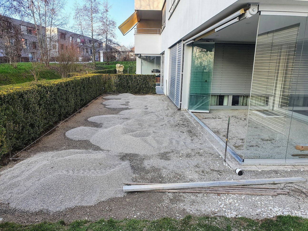 Terrasse vor dem Verlegen der Keramikplatten